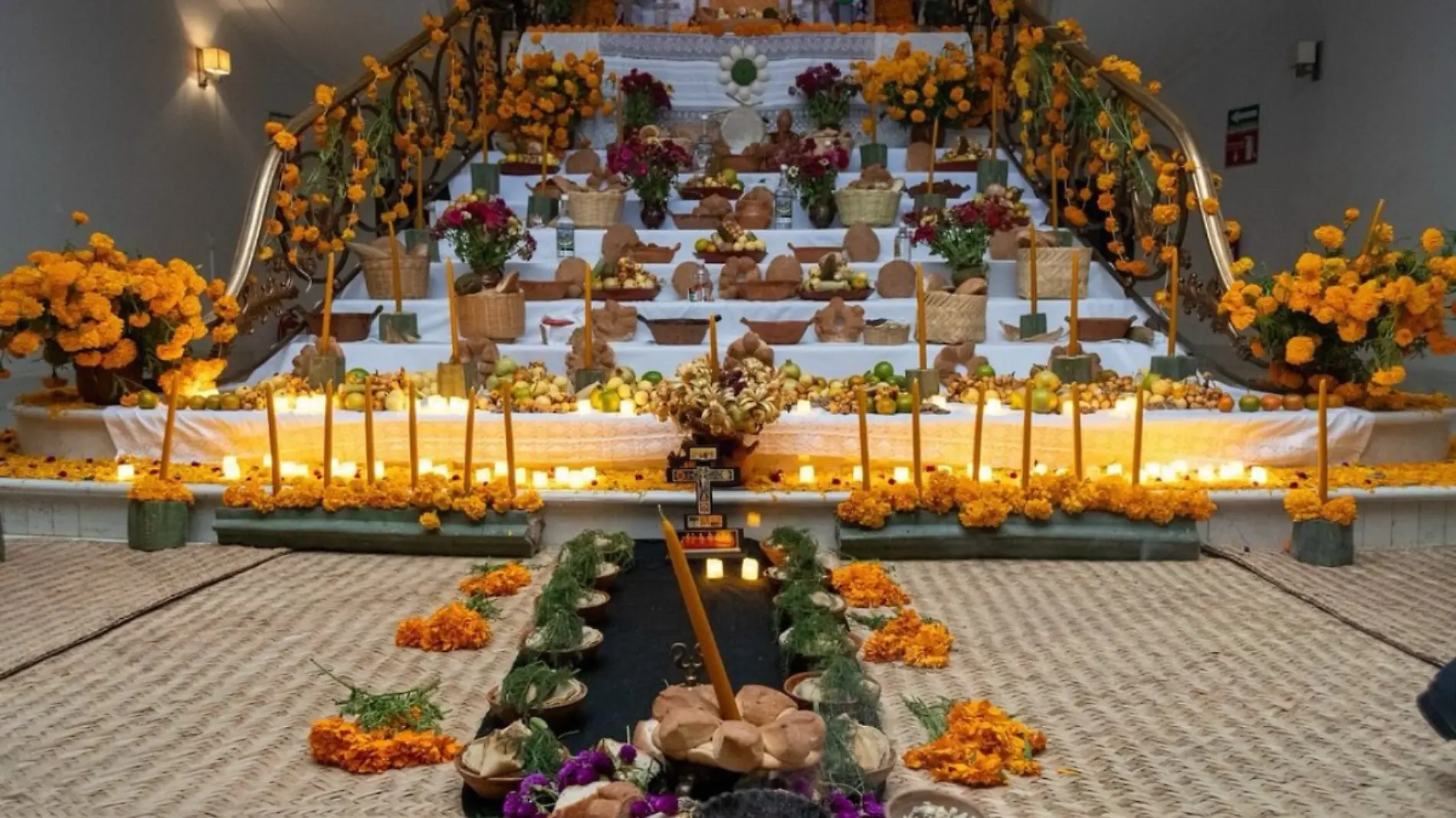 Ofrenda de la ONU en los Pinos (1)